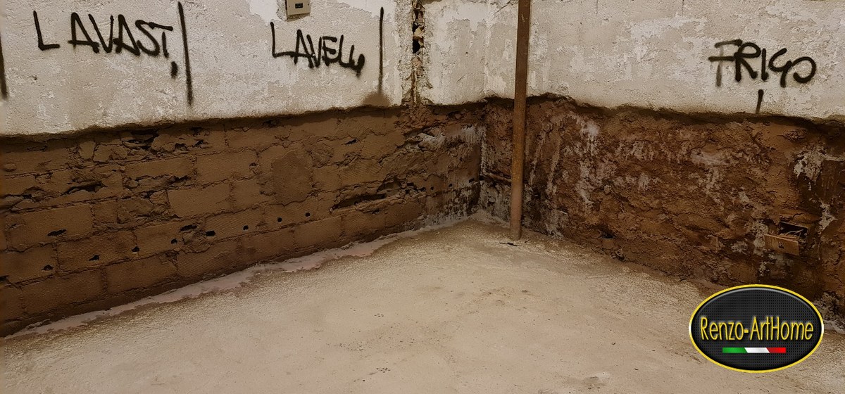 Trattamento antisale sulla fascia bassa delle pareti interne