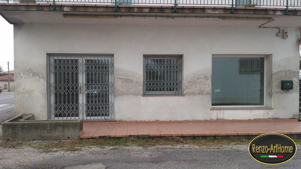 Risanamento da umidità di risalita: la fascia umida alla base dei muri