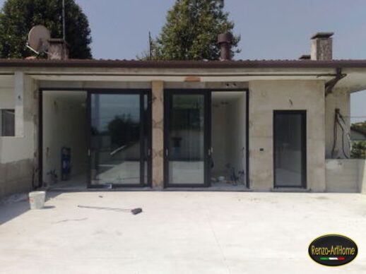 impermeabilizzazione-terrazza-2009-04 Cantiere 2009, il terrazzo preparato, verso le porte finestre