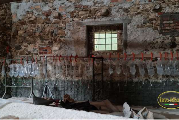 Immagine dall'articolo: Umidità di risalita e sali solubili: perché bloccare l’umidità è solo metà del risanamento, e perché l’asciugatura richiede da mesi ad anni