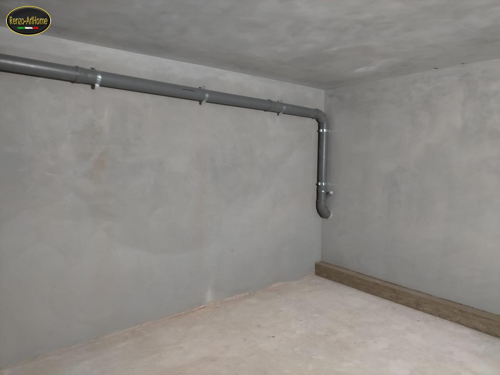 il locale intonacato con il sottofondo maturato